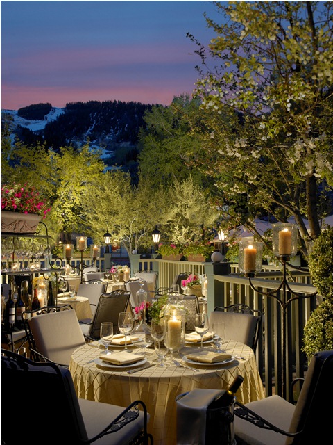 Hotel-Jerome-A-RockResort-Aspen-Colorado-Garden-Terrace-web_1735_4045